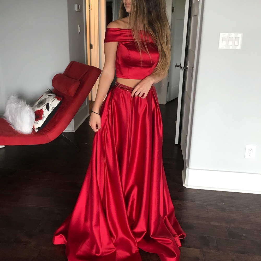 SHERRI HILL PROM DRESS